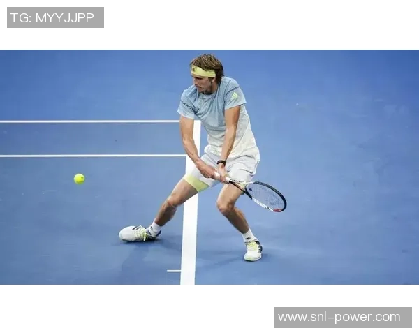 足球巨星亲自操刀实况足球新挑战，虚拟赛场再现真实竞技魅力